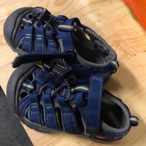 Keen, washable hikers/sandals